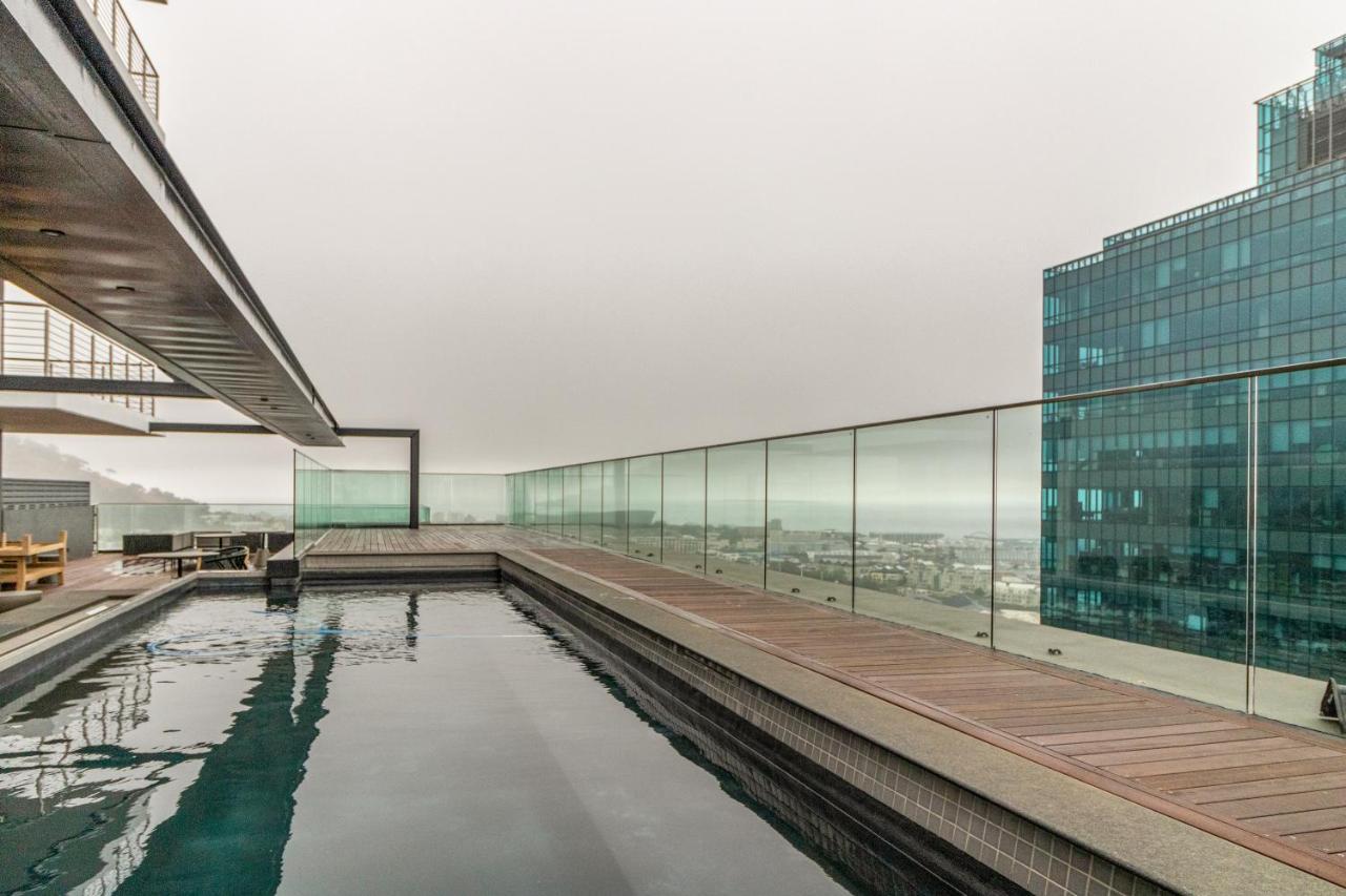 16 On Bree - Luxury One Bedroom Apartment In Kaapstad Buitenkant foto